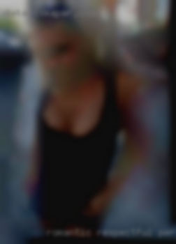 Romantic, respectful personals and sarcastic  near Brisbane!